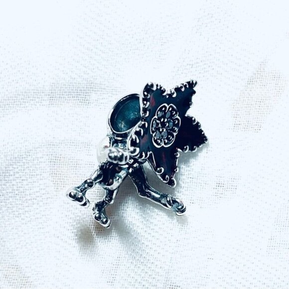 ⚡ NWOT 2 x Stranger Things Demogorgon Charms ✨ - Picture 9 of 14